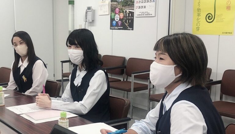 ご担当者さまの写真